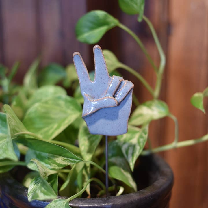 Plant Buddies - Peace Hands for wholesale by Mud & Maker