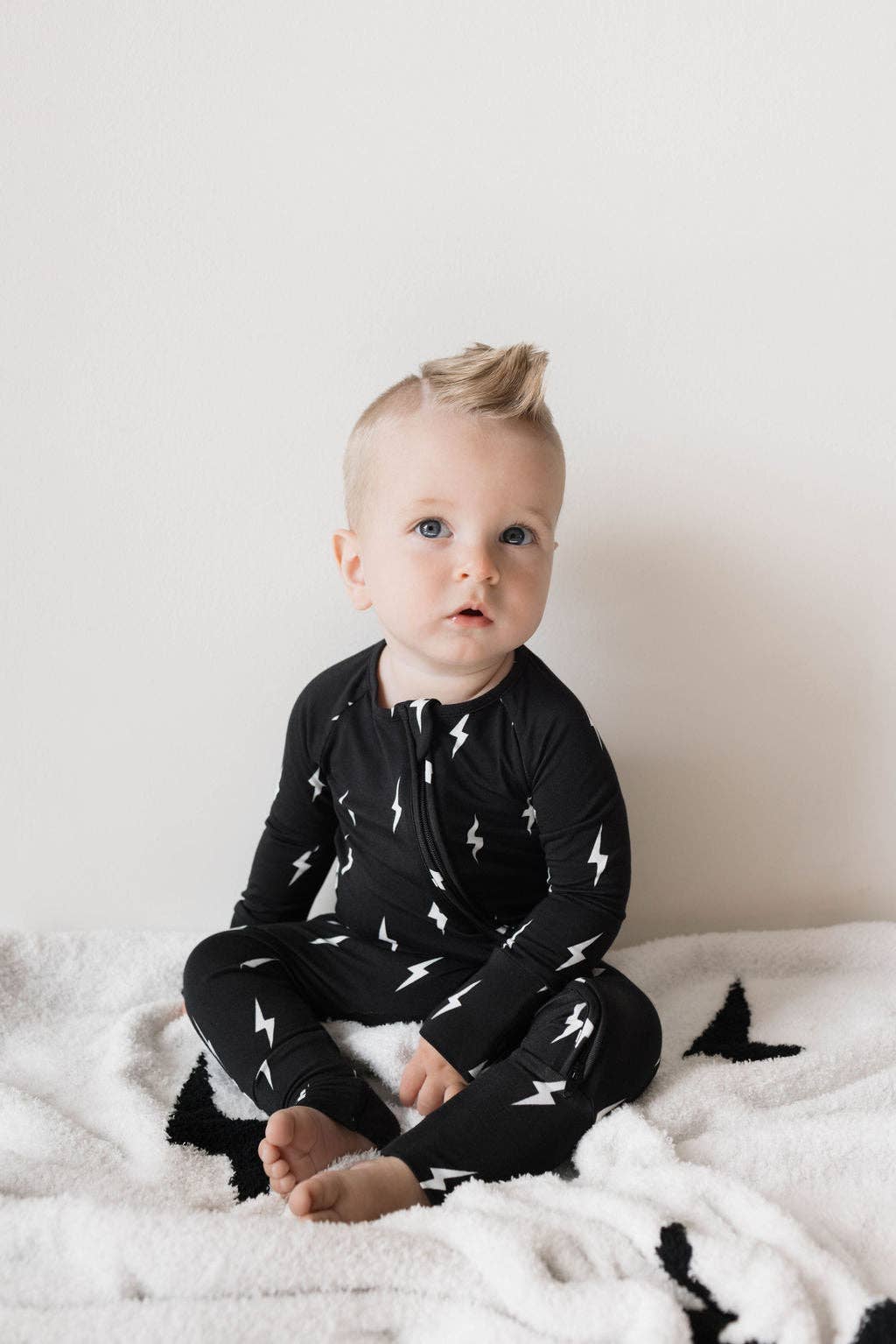 Forever French Baby - Wholesale Sleepsuit - Baby - Bamboo Zip Pajamas | Midnight Lightning Bolt0