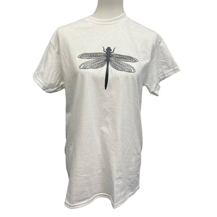 T-shirt unisexe à col rond 100 % coton imprimé à la main avec libellule pour la vente par Revyntage