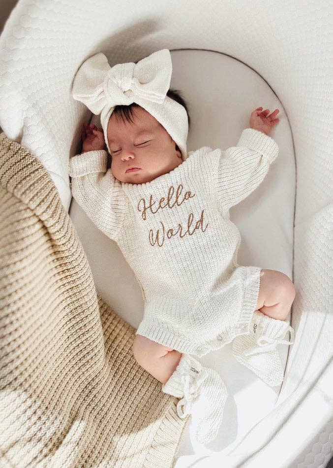 Brave Little Lamb the Label - Vente Barboteuse – bébé - Barboteuse d'annonce 'Hello World' | Nuage texturé0