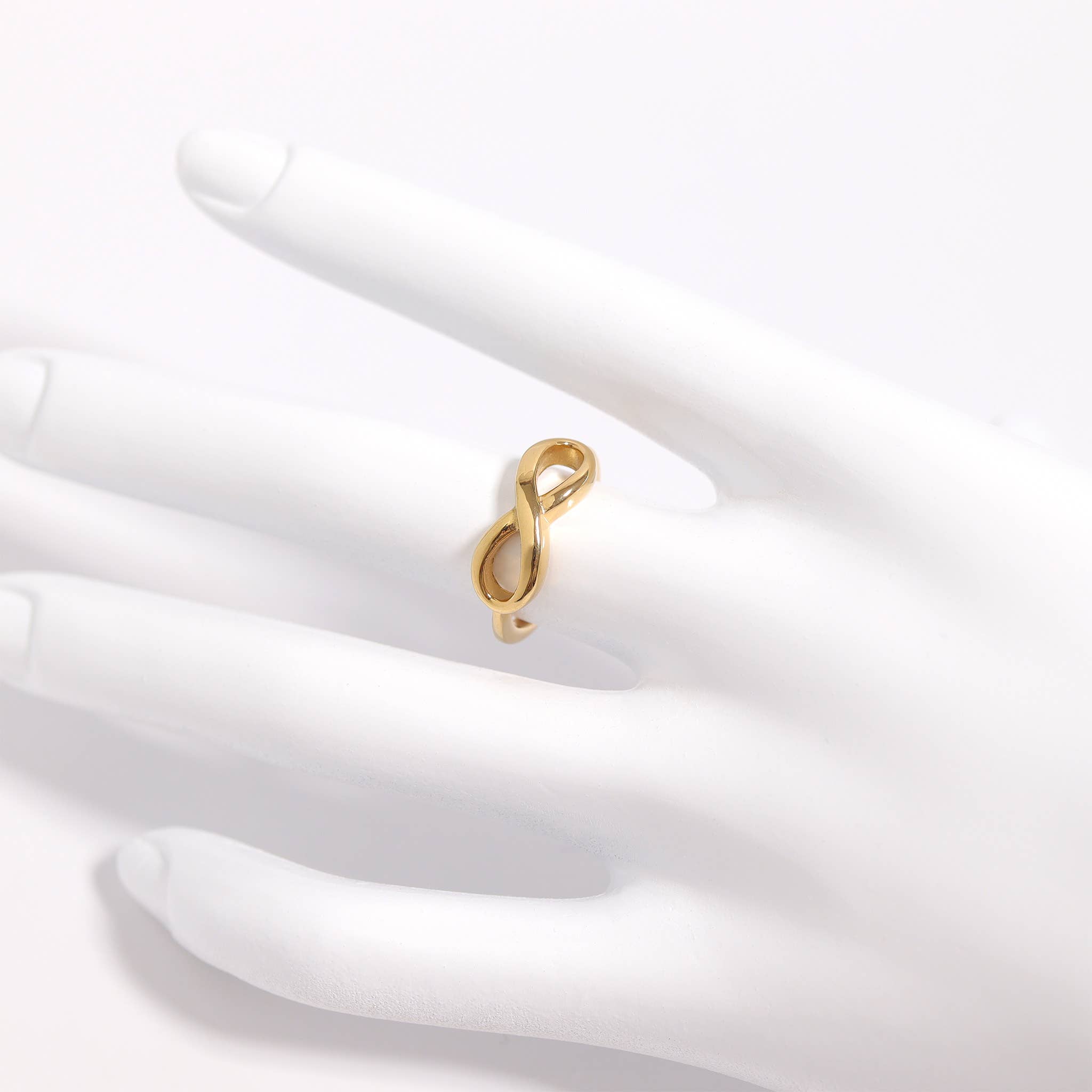 WJW – wholesale Band/Stackad Ring – 18K guld PVD rostfritt stål oändlighetsring5