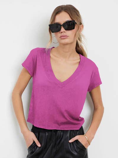CAMISETA SURI DEEP V CON MANGA CORTA ORG-41172 para venta al por mayor de LA Made Clothing