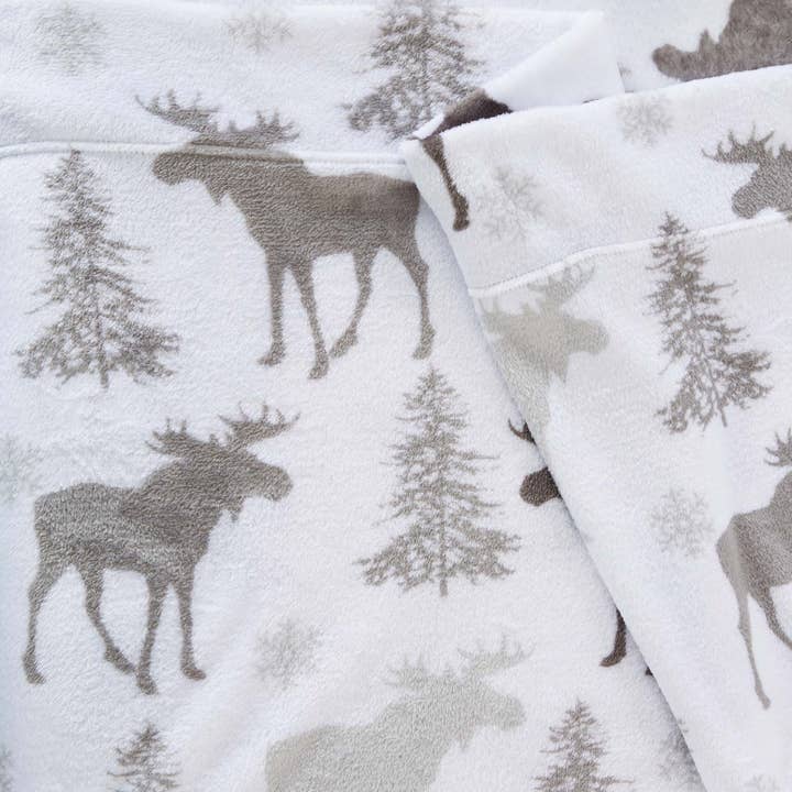 BH Collective - Wholesale Sheet Set - 4-Piece Printed Plush Sheet - Velvet Luxe Collection