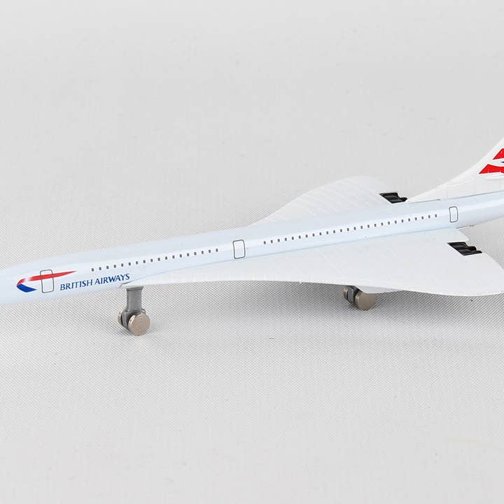Daron Worldwide Trading - Wholesale Decorative Figurine - DAR98845 British Airways Concorde Single Plane by Daron Toy1