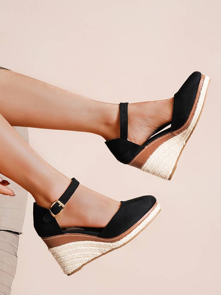 Wedge sandals with elegant strap for wholesale by LADY GLORY