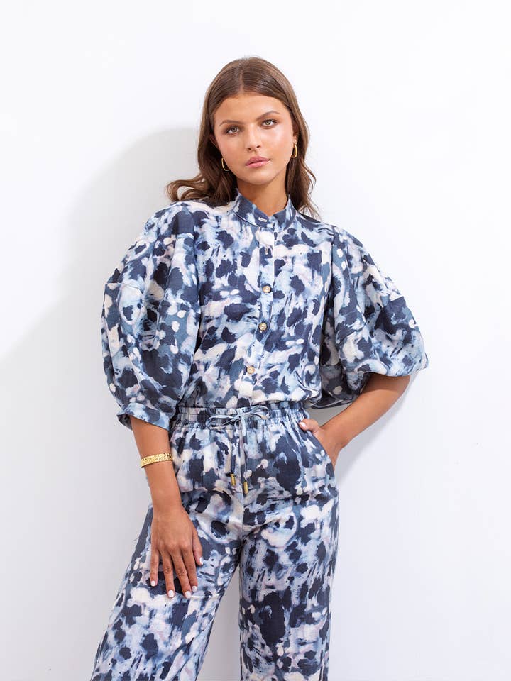 CAMICIA GERALD IN LINO BLU BATIK per la vendita all'ingrosso da parte di Maria la Paz