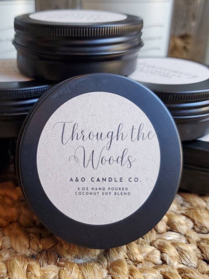 À travers les bois 2 oz Mélange de soja et de noix de coco pour la vente par Alpha & Omega Candle Co.