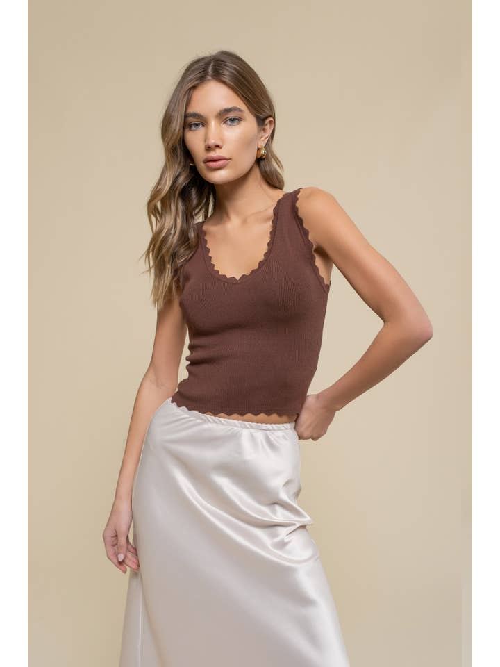 The Workshop Studio - Wholesale Knit Top - Women's - SCALLOP EDGE SLEEVELESS SWEATER KNIT CROP TOP