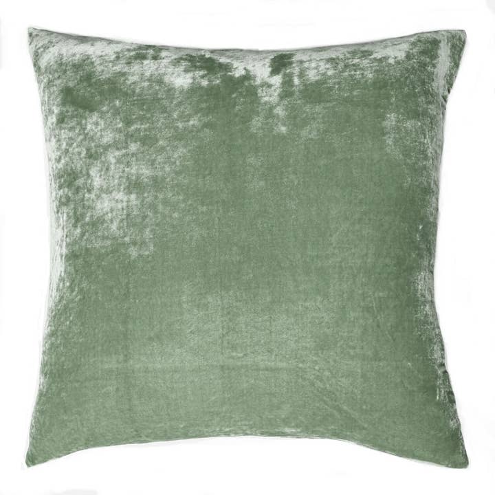 Coussin en velours de soie de luxe - Sauge pour la vente par Linen Salvage Luxe