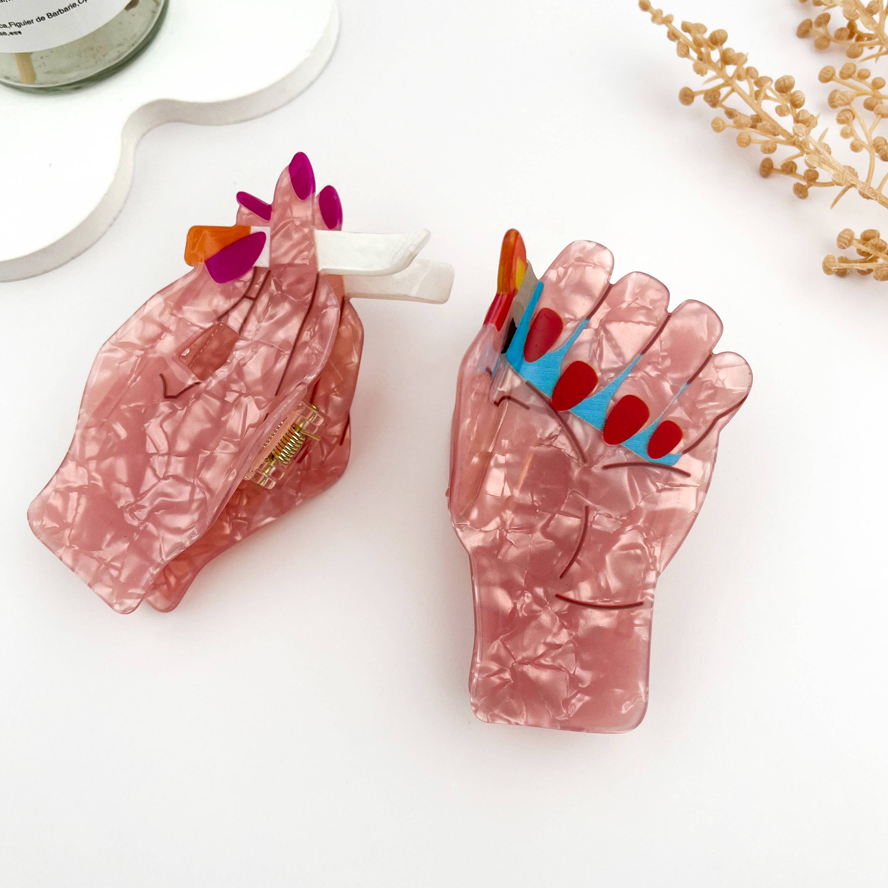 mildstyles - Wholesale Hair Clip - Women's - 🚬 Smoking Hand Hair Claw – Bold PVC Graphic Clip 😎
1