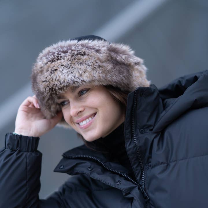 Toque Bord Fourrure Femme - 2HS4 pour la vente par M BY FLECHET - ESSENTIALS - ALP1