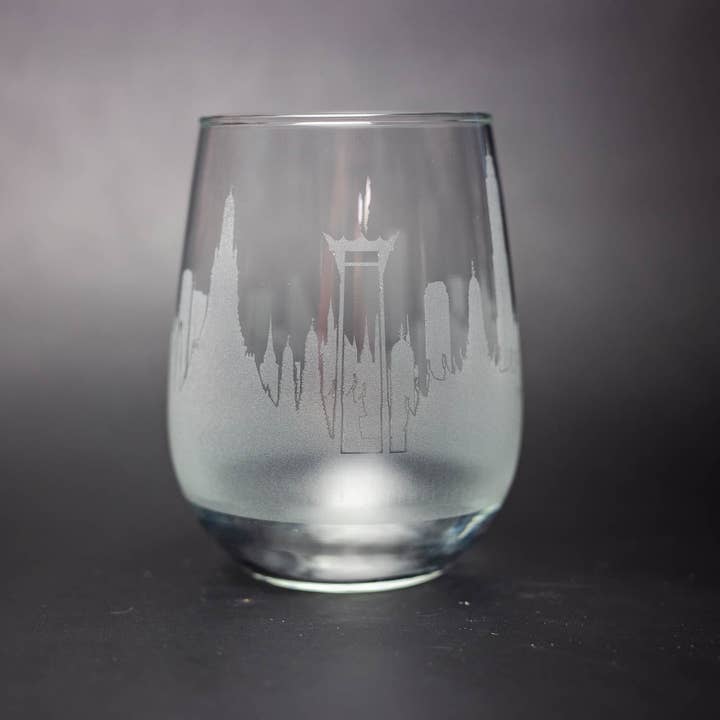Bangkok, Thailand Skyline wijnglas voor wholesale door Urban & Etched