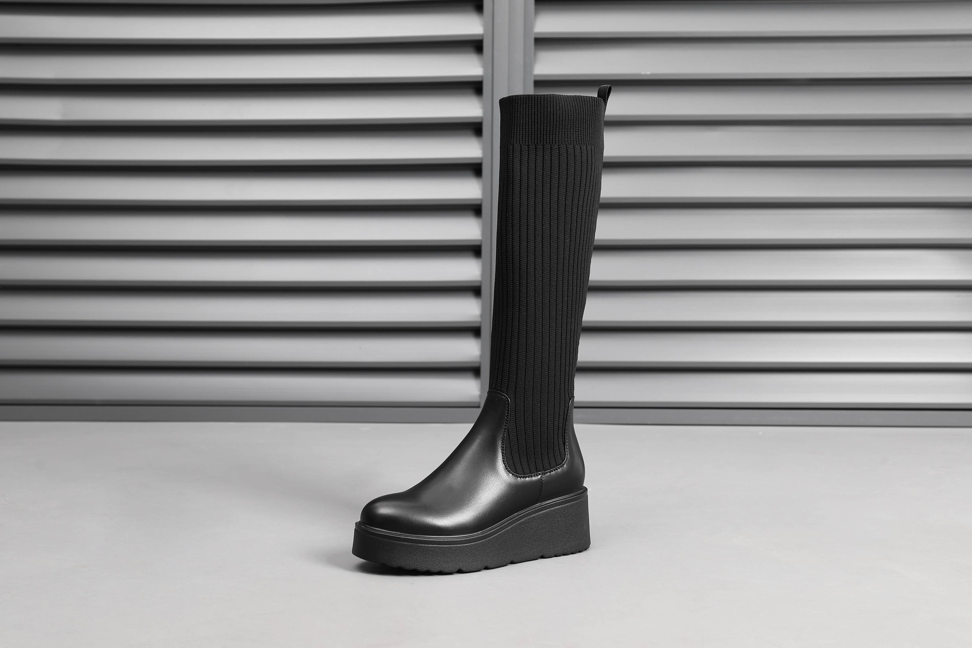 Top Staka – wholesale Boots – Women’s – A2375 Women high knee knitted boots8