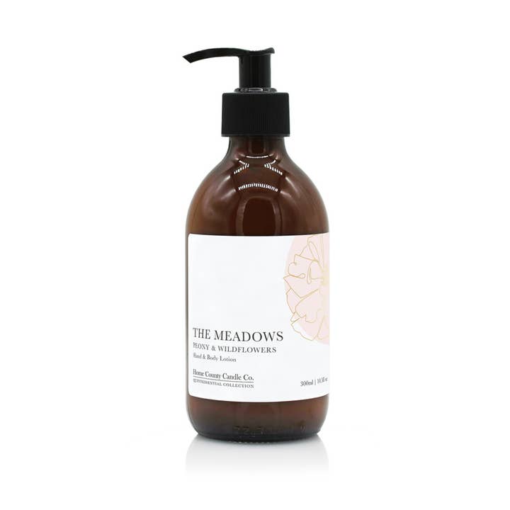 The Meadows - Lotion pour les mains et le corps pivoine et fleurs sauvages pour la vente par Home County Co.