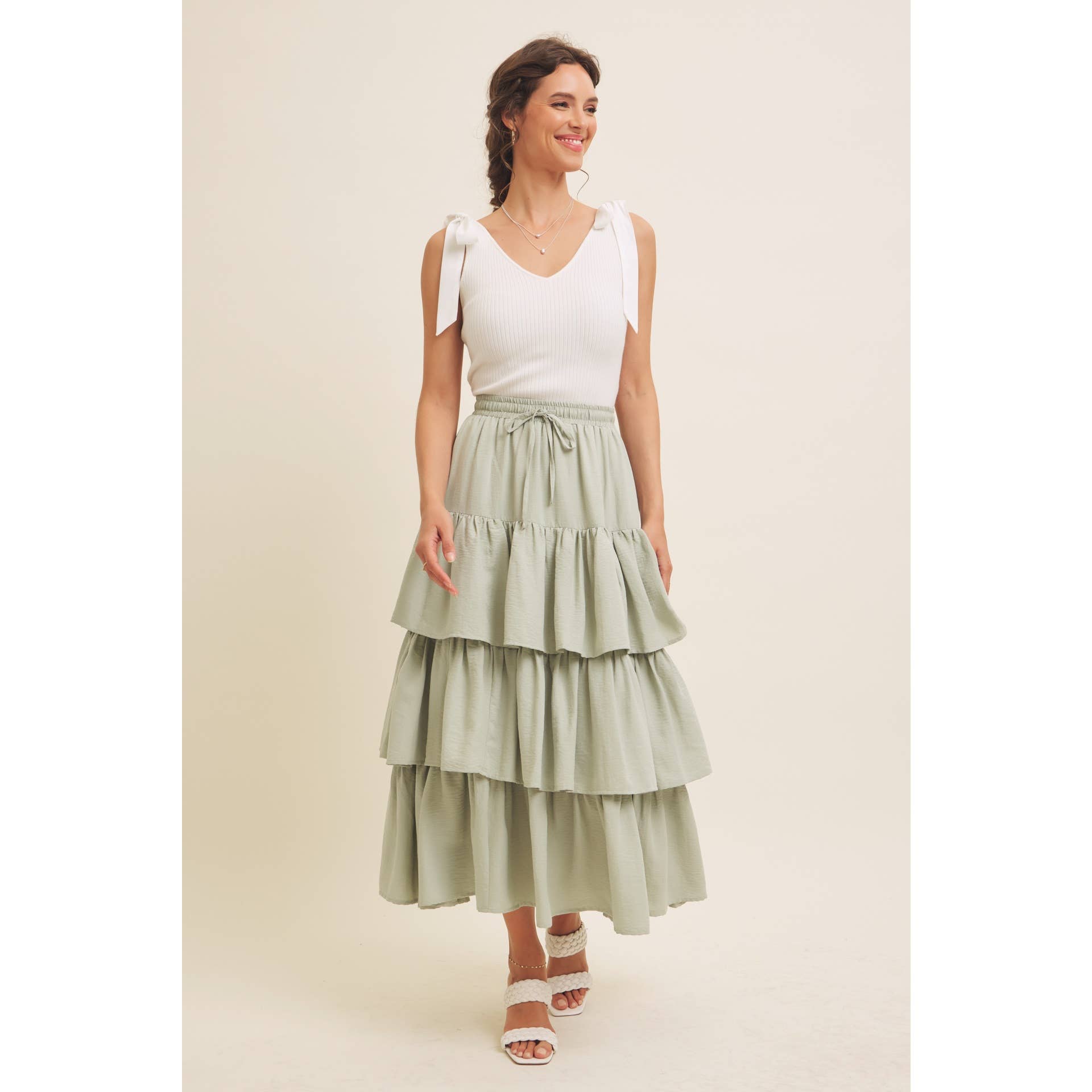 in february – wholesale Pullovertröja - Dam – Tröja i stretchigt ribbstickat material med axelband i blandade material2