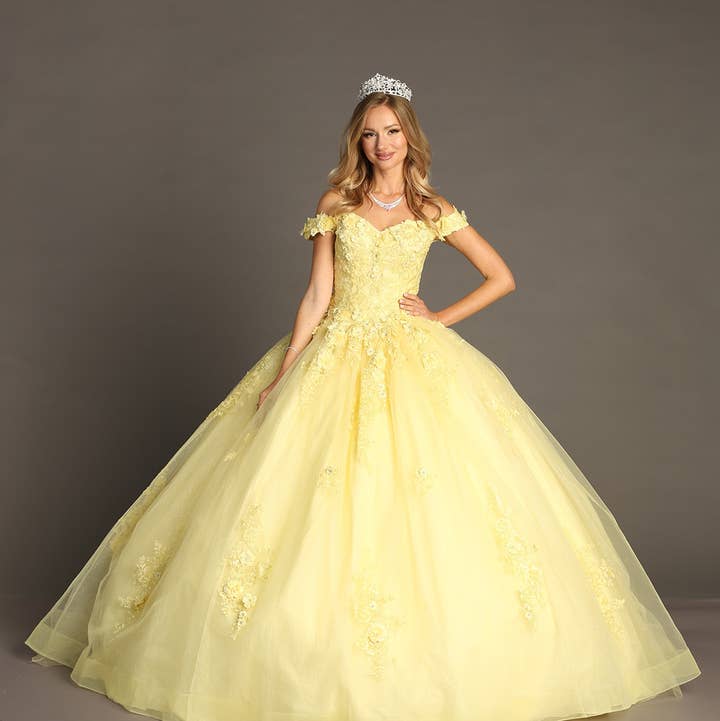 Chicas - Wholesale Gown - Women's - Off the Shoulder Quinceanera Dress With Flowers CHF30661