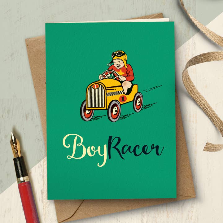Tarjeta de cumpleaños de coche de motor YAH130 para él, chico corredor para venta al por mayor de The Typecast Gallery