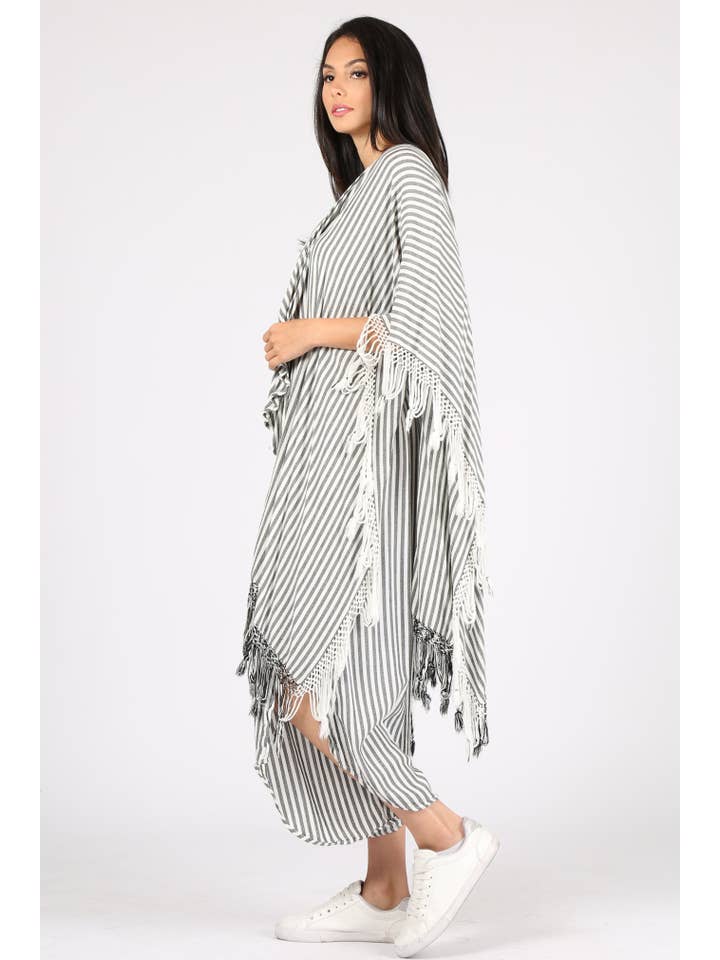 Kin Amora - Wholesale Poncho - Women's - Lily Fringe Poncho15