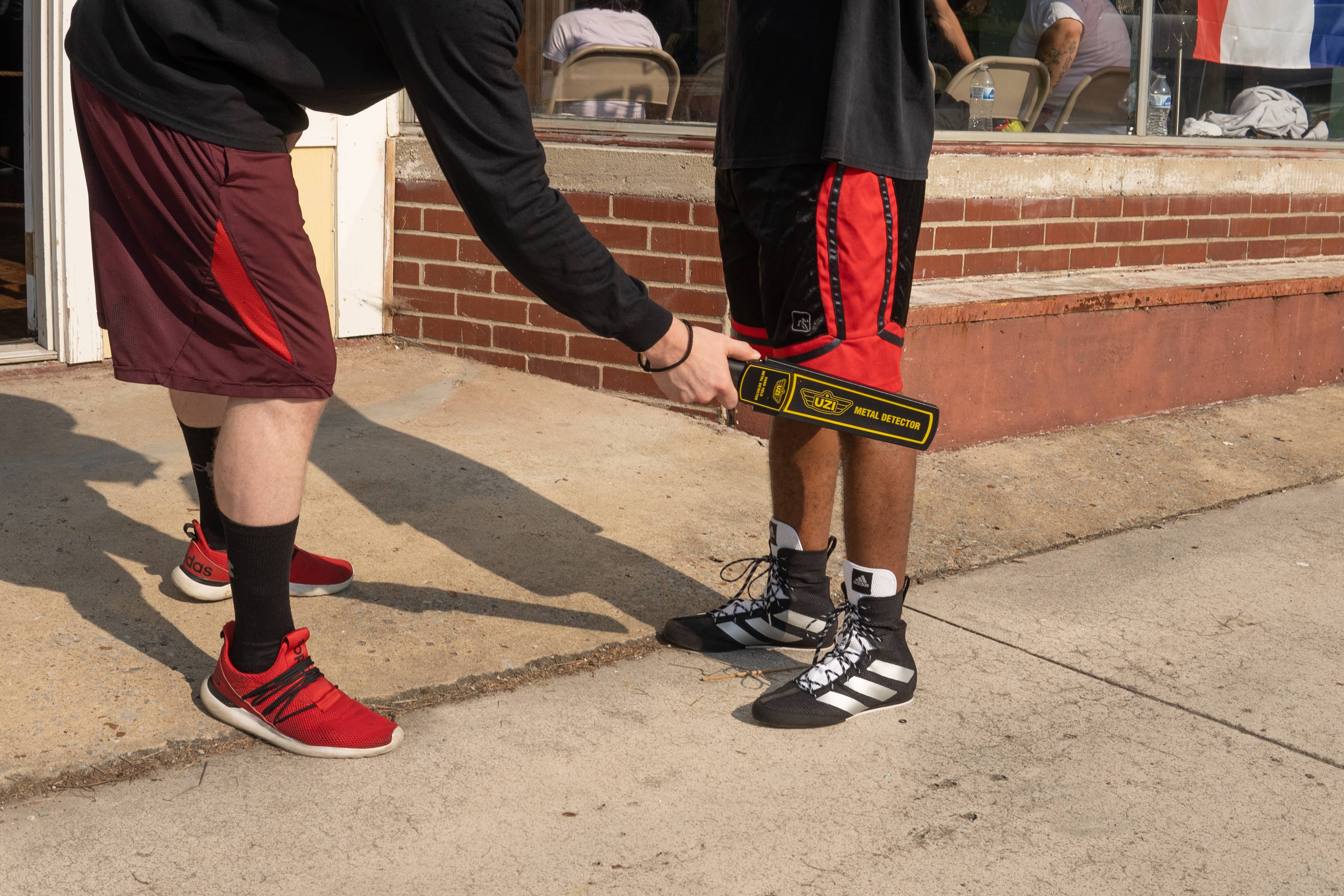 CALIBER GOURMET / CAMPCO - Wholesale Small/Handheld Appliance - UZI Handheld Metal Detector3