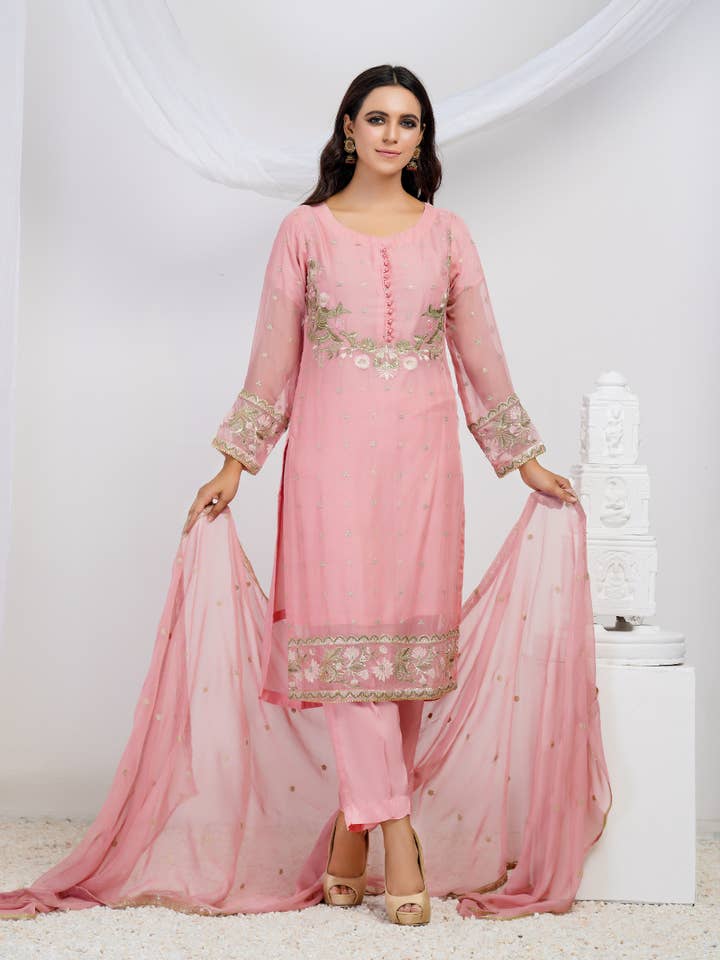 Chiffong Shirt C/Emb F13-04 för wholesale av Reet