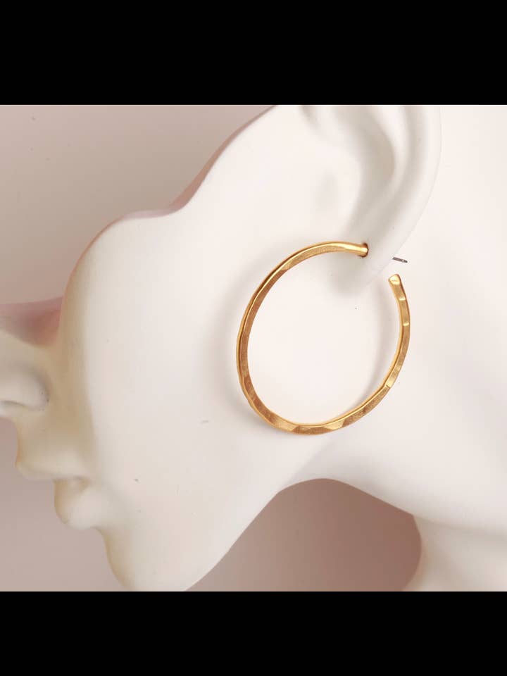 Palatine Hoops Earrings Medium for wholesale by Erminie For Ermine