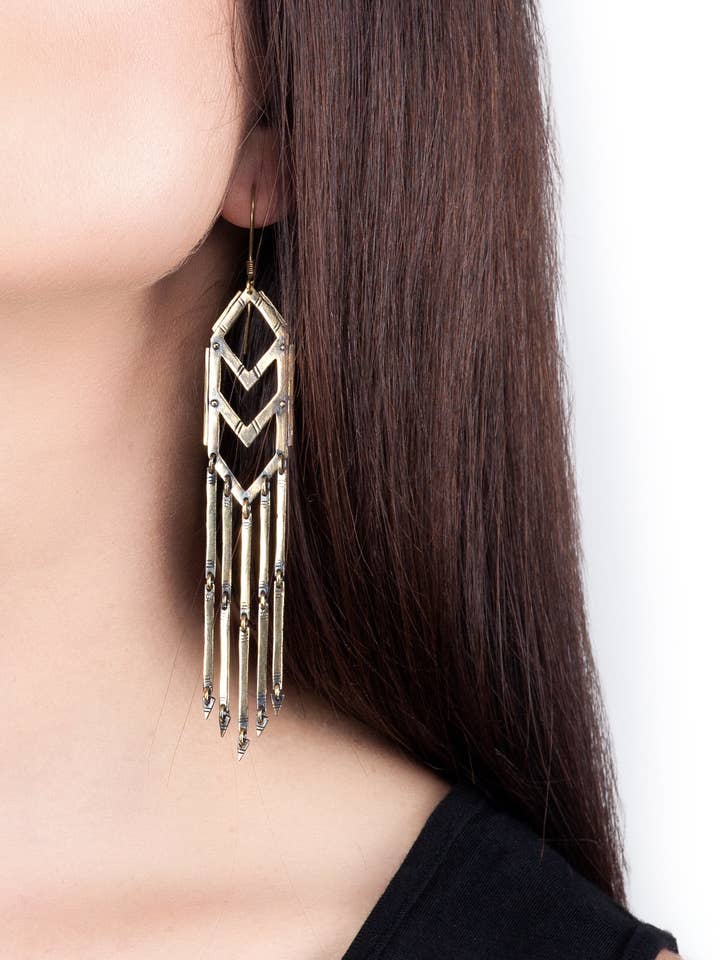 inhemska örhängen kort mässing för wholesale av Jan Hilmer + Sparrow