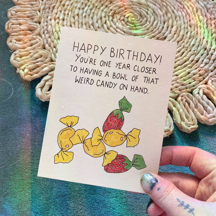 Carte de bonbons bizarres d'anniversaire pour la vente par Chateau Blanche