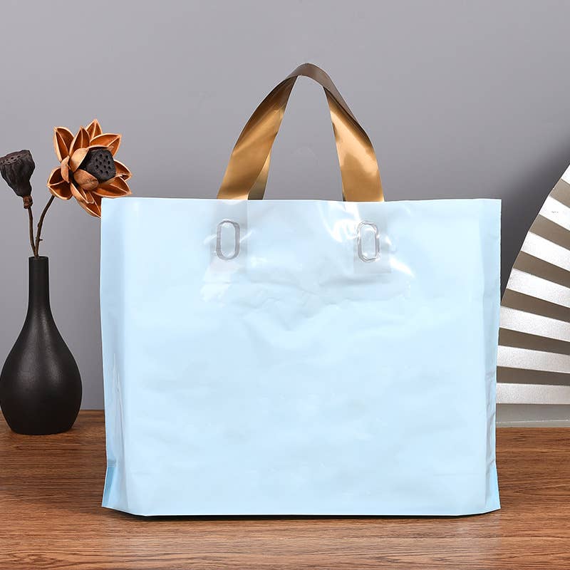 ByHome – Engroshandel Gavepose – 50 stk., 3 størrelser lyseblå PVC-gavepose med guldfarvet hank5