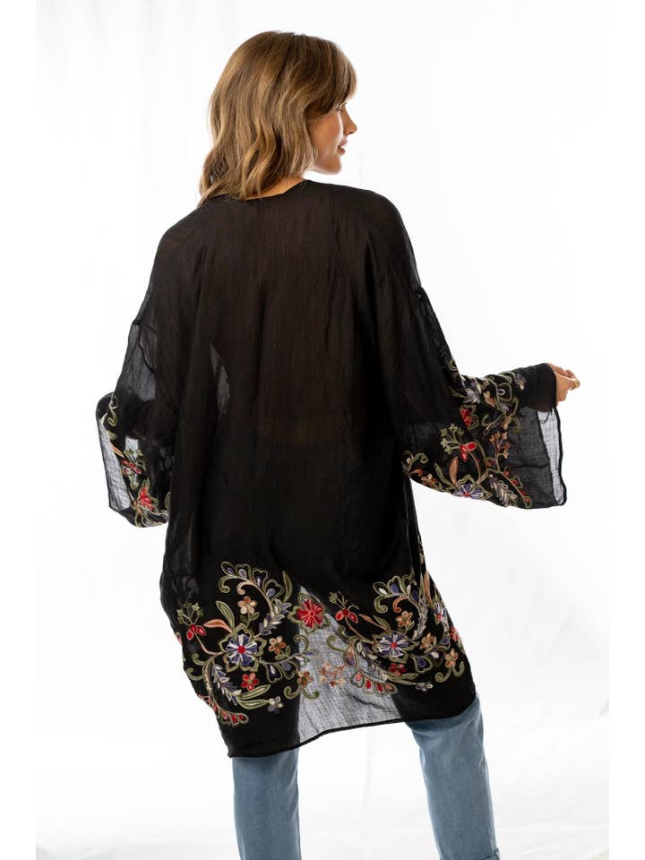 Three Bird Nest - Wholesale Kimono - Women's - Fun In Florals Kimono - Black