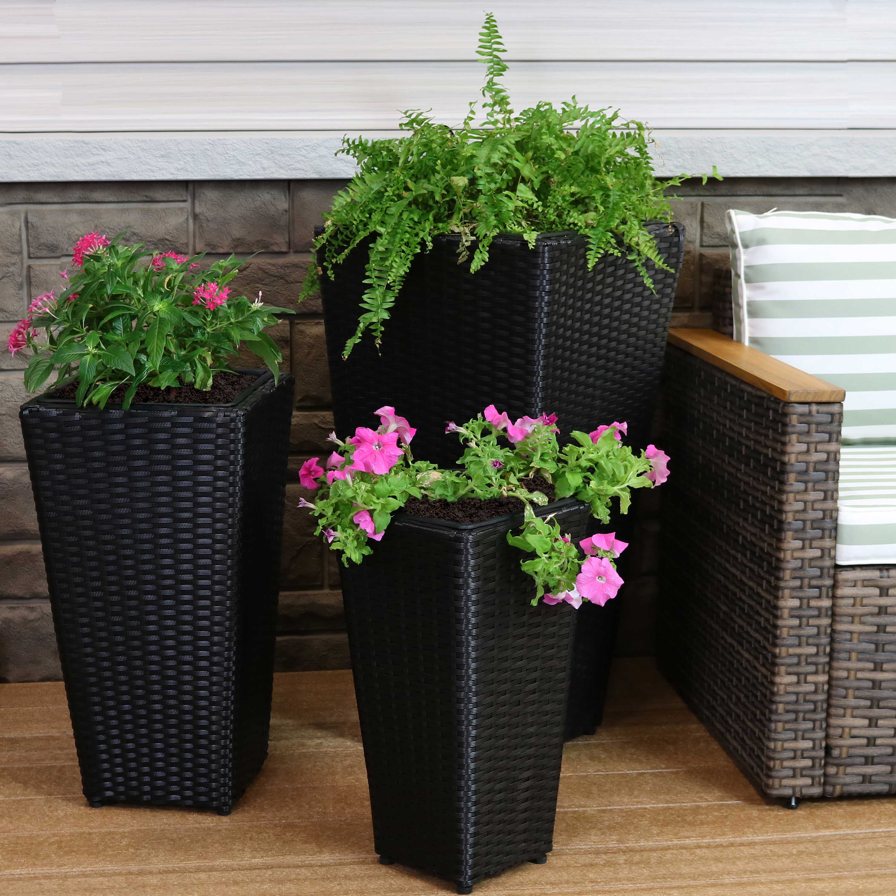 Sunnydaze Decor - Wholesale Plant Pot - Polyrattan Square Planter - 9 in, 11.5 in, 15 in - Set of 35