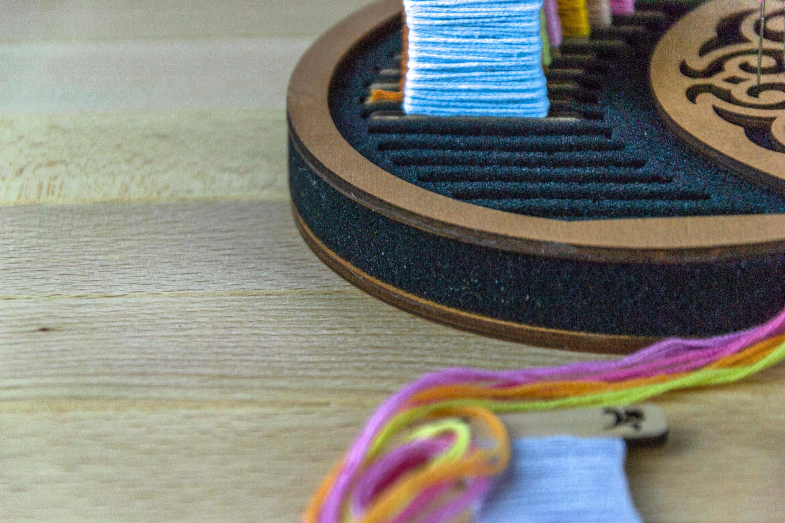 Embroidery craft - Wholesale Craft Supplies - PB-018-img-4 Foam stand for wooden, acrylic and other bobbins (spools) thickness 3mm3