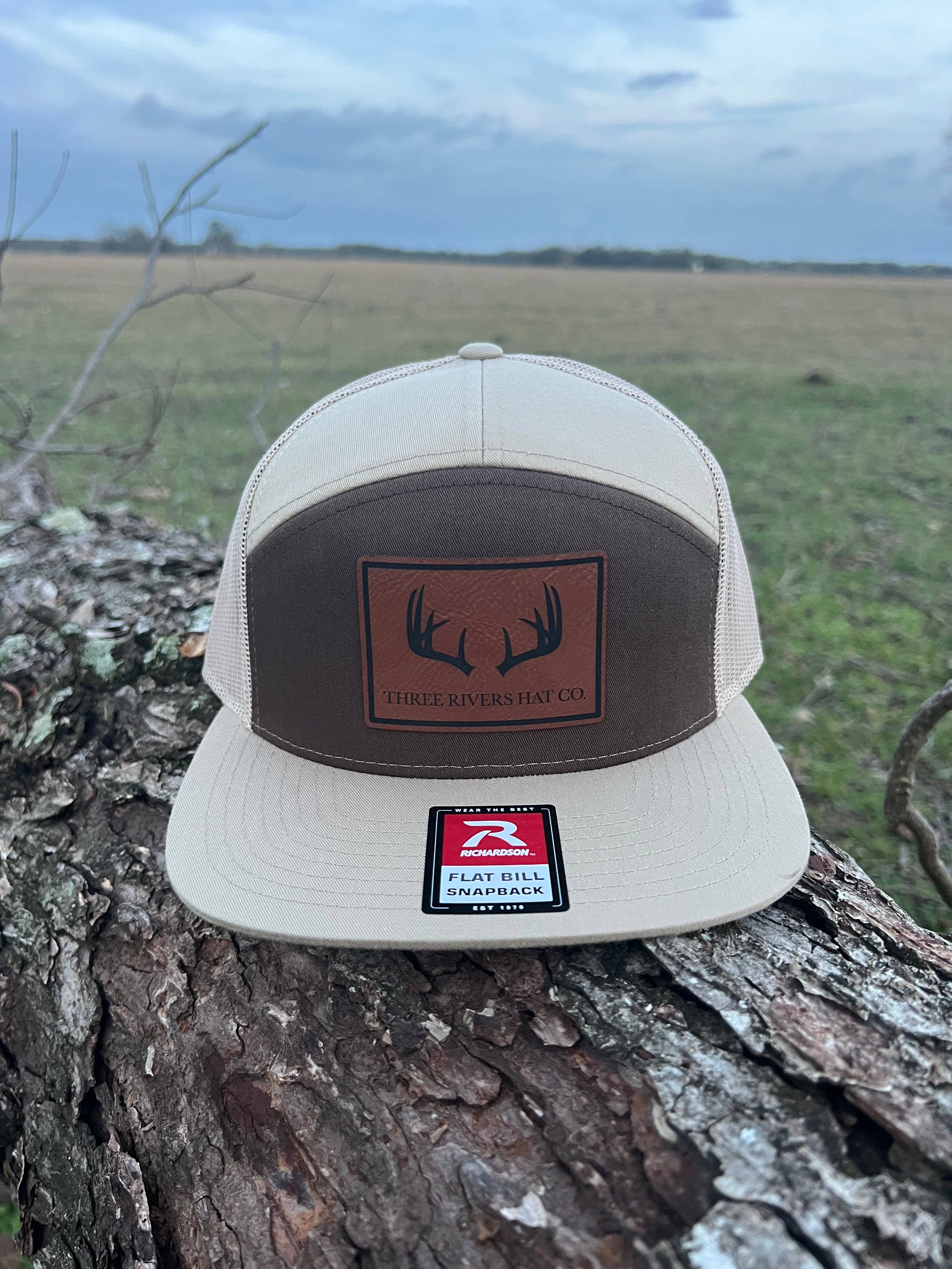 Three Rivers Hat Co. – wholesale Keps med platt skärm – Herr – Hjorthorn - Flatbill Snapback-keps - Richardson 168 7-panel0