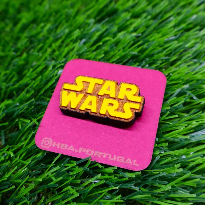 Herbs&Belles - Wholesale Lapel pin/button - Wooden Star Wars Logo Pins, Geek & Nerd Acessory, SW Gift1