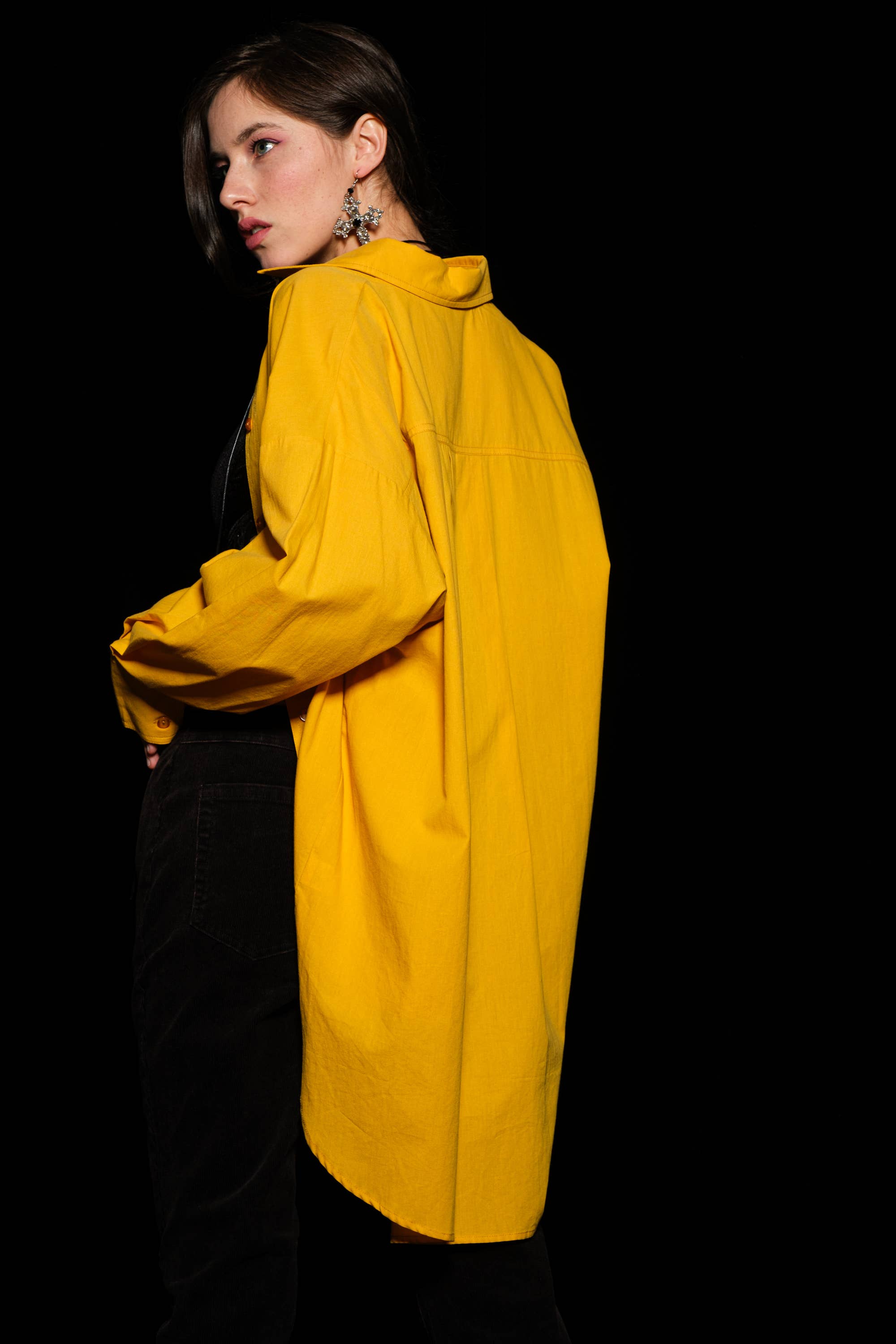 Signature 8 - Wholesale Button Down Shirt - Women's - OVERSIZED SHIRT S1924C10