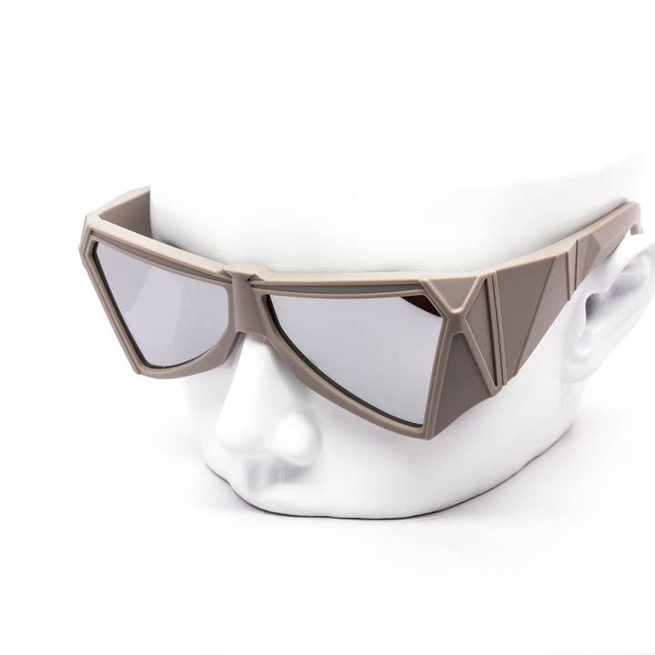 Still Friday - Wholesale Sunglasses - Unisex - Oversized Cyberpunk Super Triangle Sunglasses2