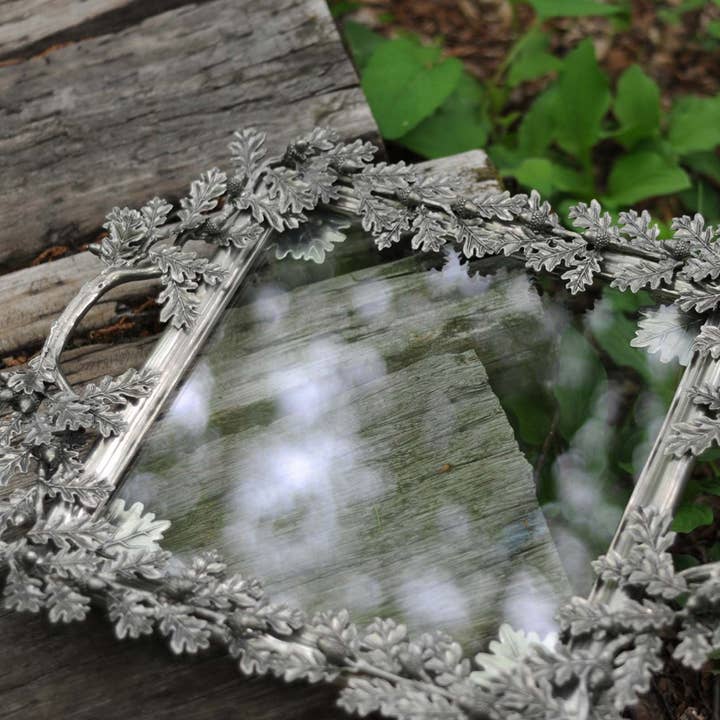 Vagabond House – Großhandel Serviertabletts – Acorn Eiche & Leaf Quadratisches Glastablett0