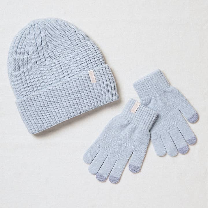 Sophia Layers Gemütliches Strickmützen- und Handschuh-Geschenkset - Puderblau für den Großhandel von WIDDOP and Co.