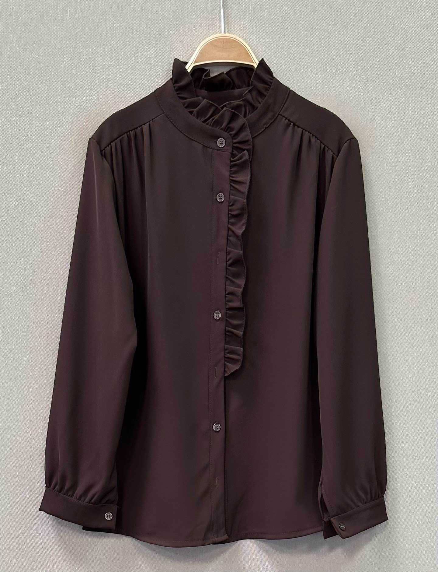 SWEET MAGIC MODA Y COMPLEMENTOS - Wholesale Button Down Shirt - Women's - MANDARIN COLLAR BLOUSE1