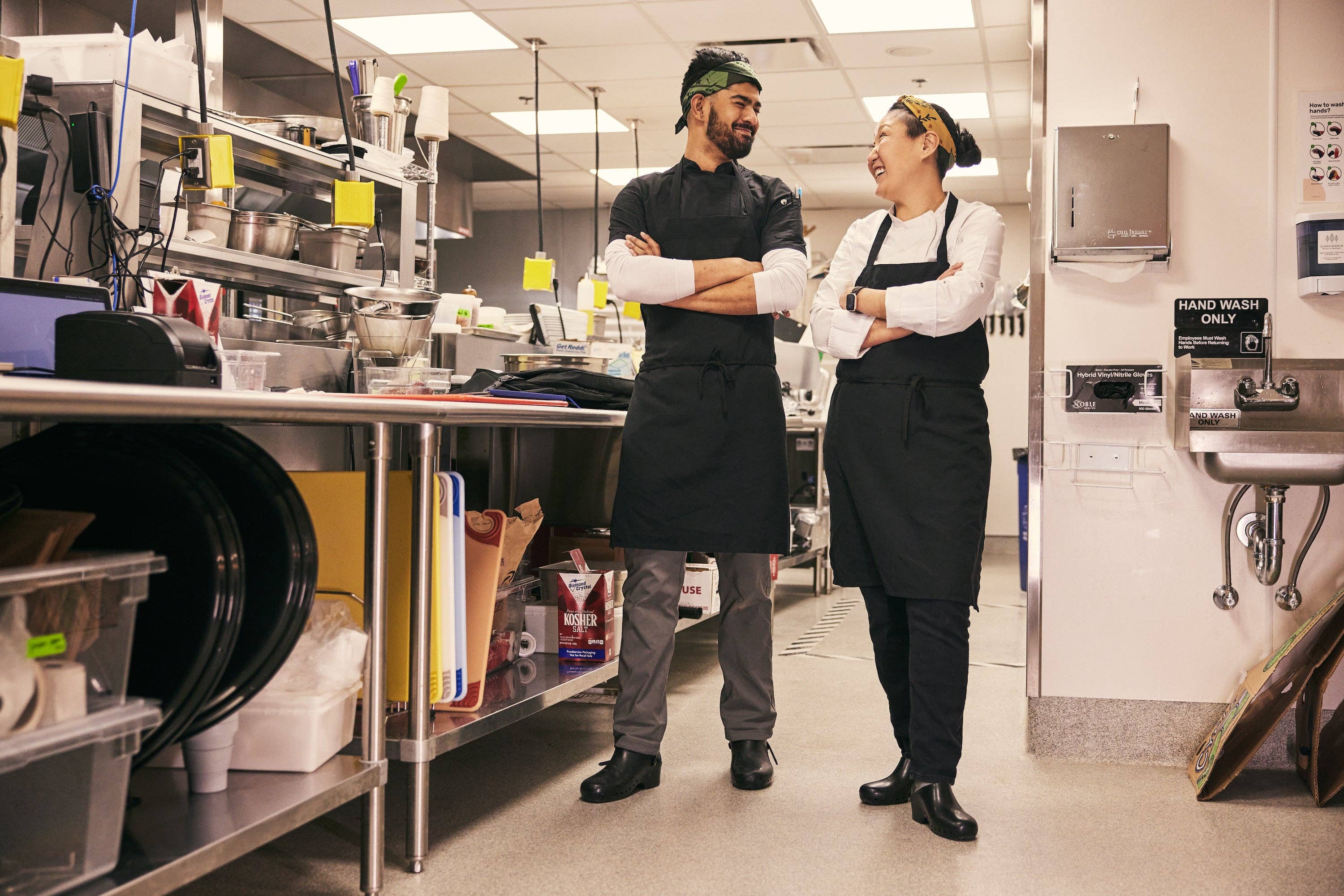 Calzuro - Wholesale Clogs - Women's - Calzuro Classic Clog Without Holes - Black1