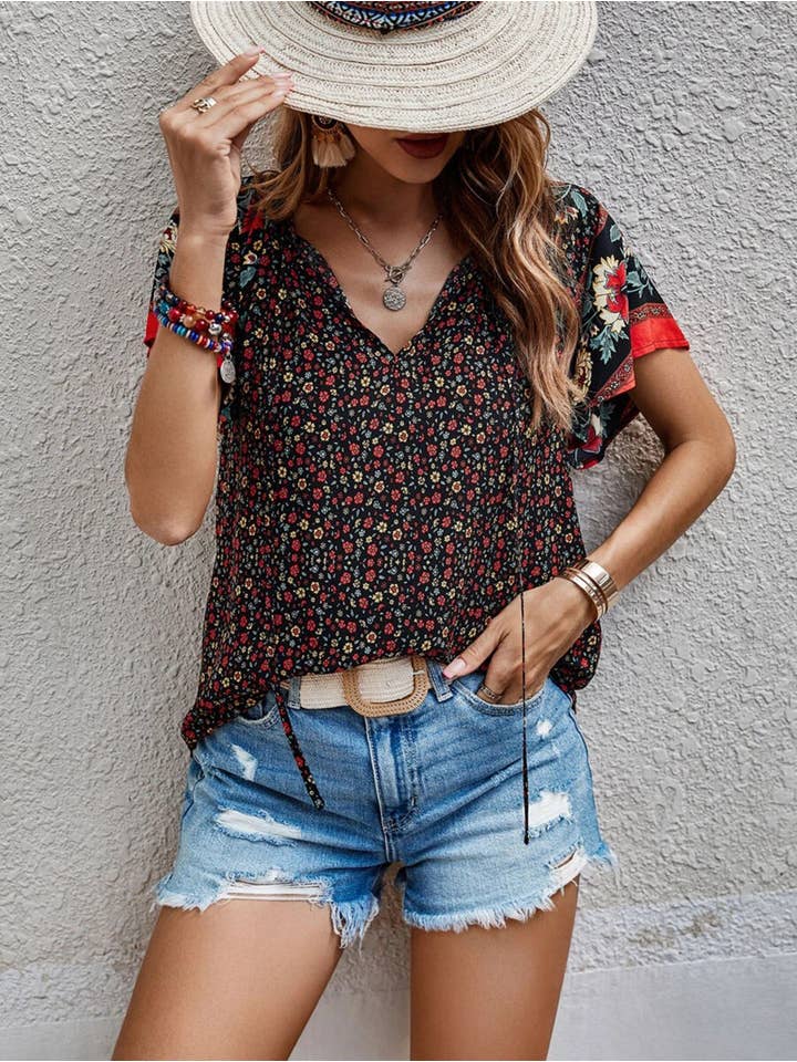 Wholesalesir - Wholesale Blouse - Women's - Printed V-neck Short Sleeved Loose Fitting Shirt