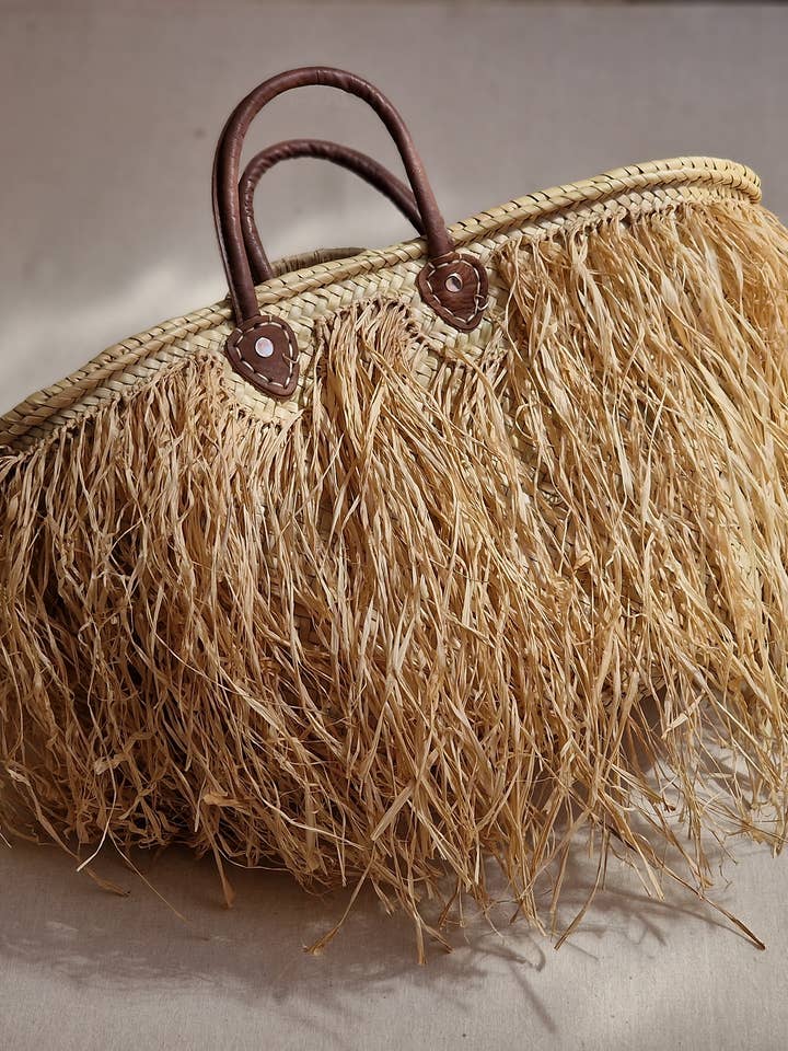 Moroccan Straw Basket Bag With Raffia Fringes - Natural for wholesale by martitec