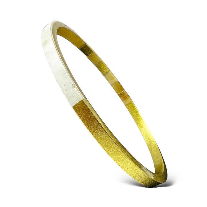 Guld bøffelhorn armbånd - Vietnam armbånd for engroshandel hos Maison Yvelise