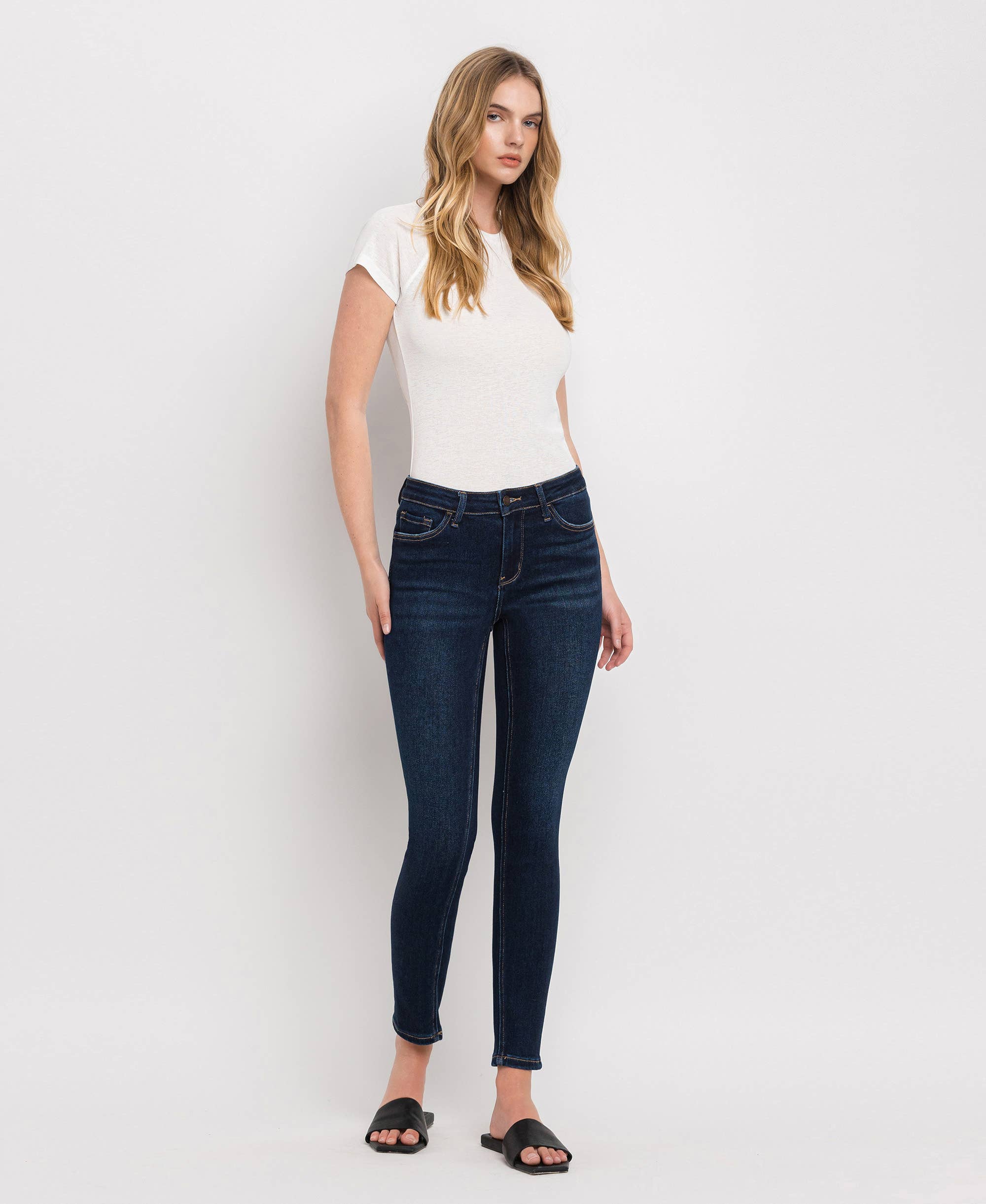 Bullish MID RISE ANKLE SKINNY JEANS LV1014 for wholesale on Faire4