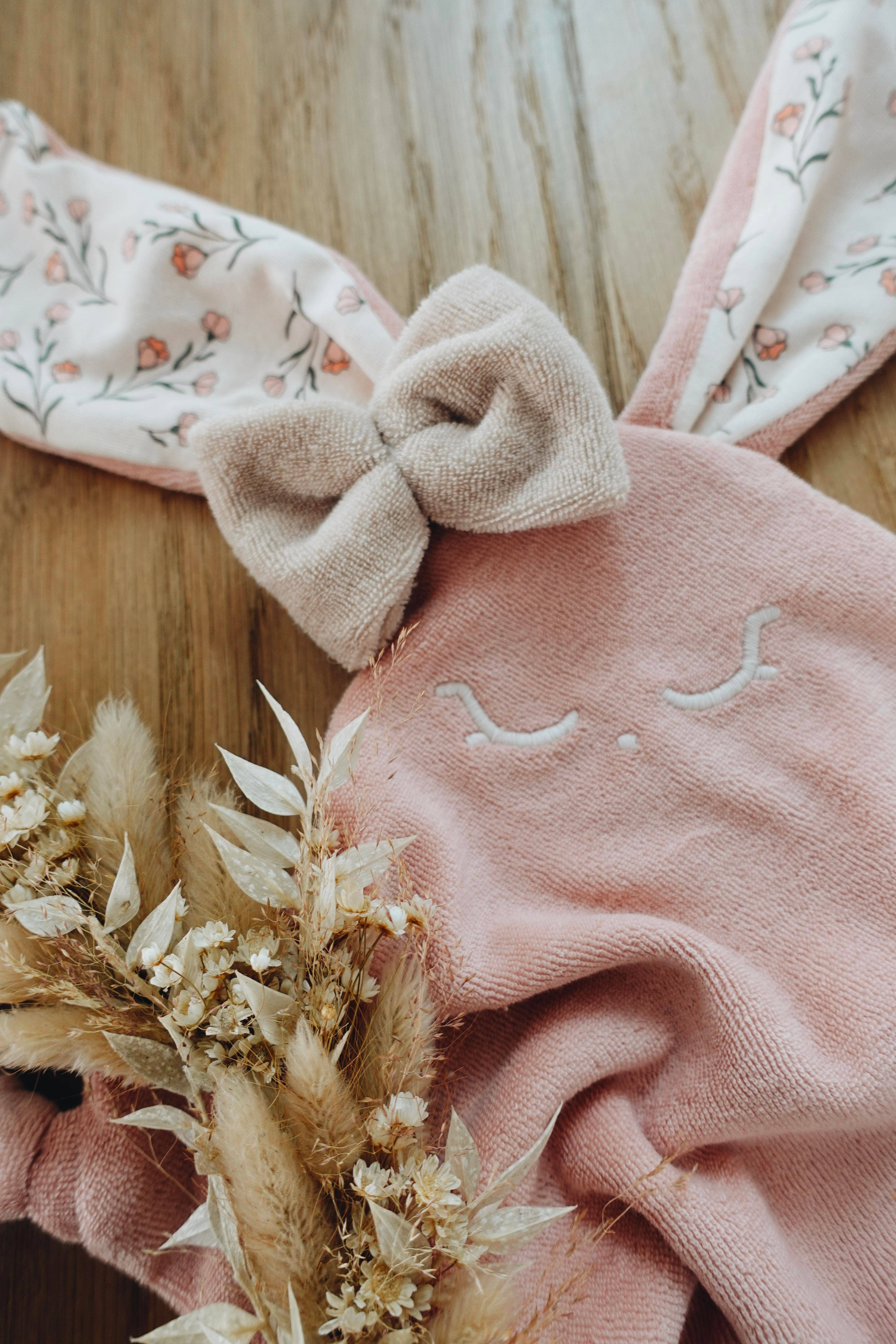 Louis & Jules Stambouli Conseil – Engroshandel Hyggetæppe - Baby – Mini sløjfe svampedoudou - Retro have1