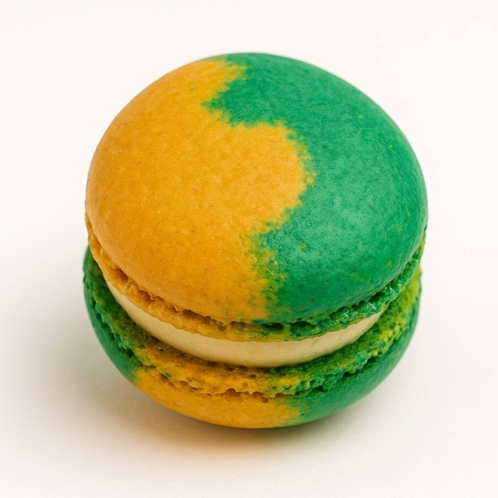 macaron centrale - Wholesale Cookie - Artisan Nut Delight French Macaron Assortment 5