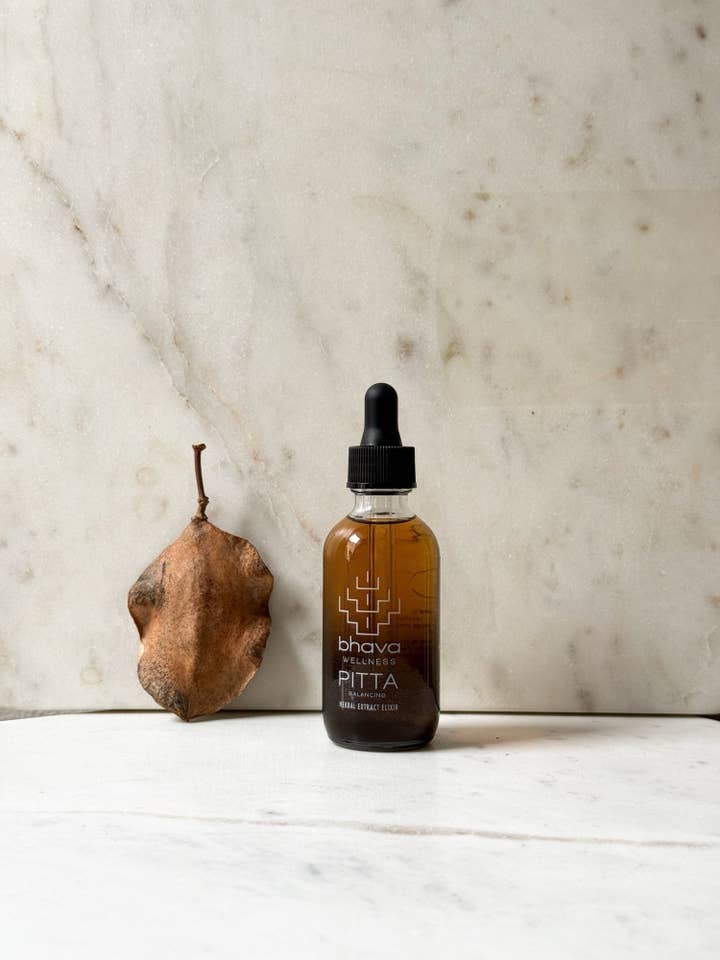 Pitta kalmerende + verkoelende kruidentinctuur voor wholesale door Bhava Wellness
