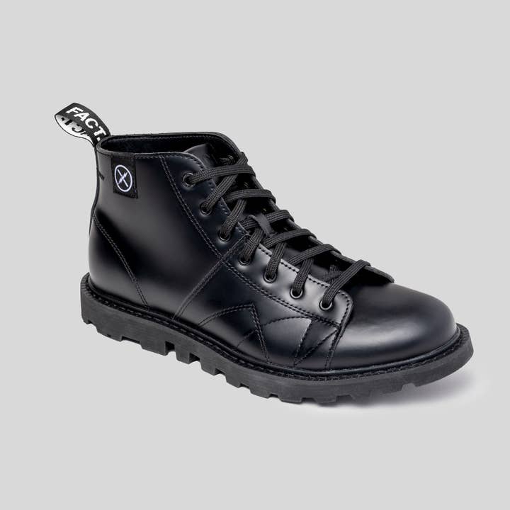 MNKY Boot - Botte Classique Monkey pour la vente par FACT.