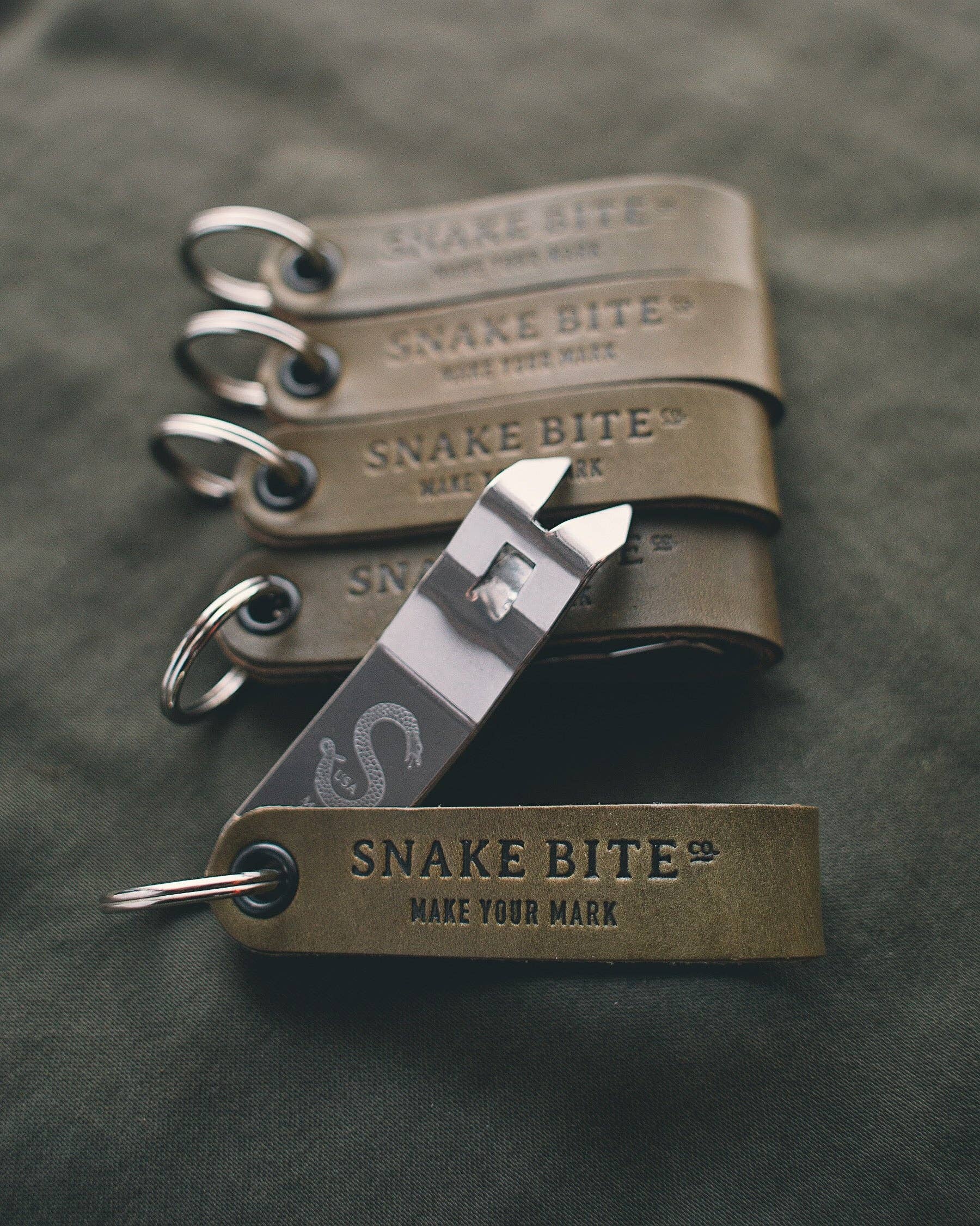 Snake Bite Co. - Vente Ouvre-bouteille/tire-bouchon - Ouvre-bouteille Snake Bite - Field Green2