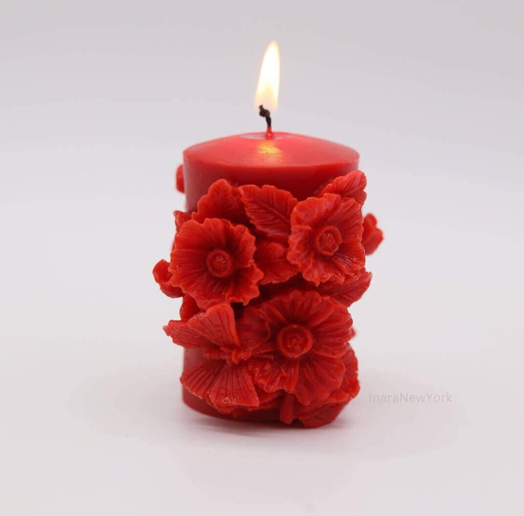 Inara New York - Wholesale Novelty Candle - Flower pillar shaped candle |  Love candle1