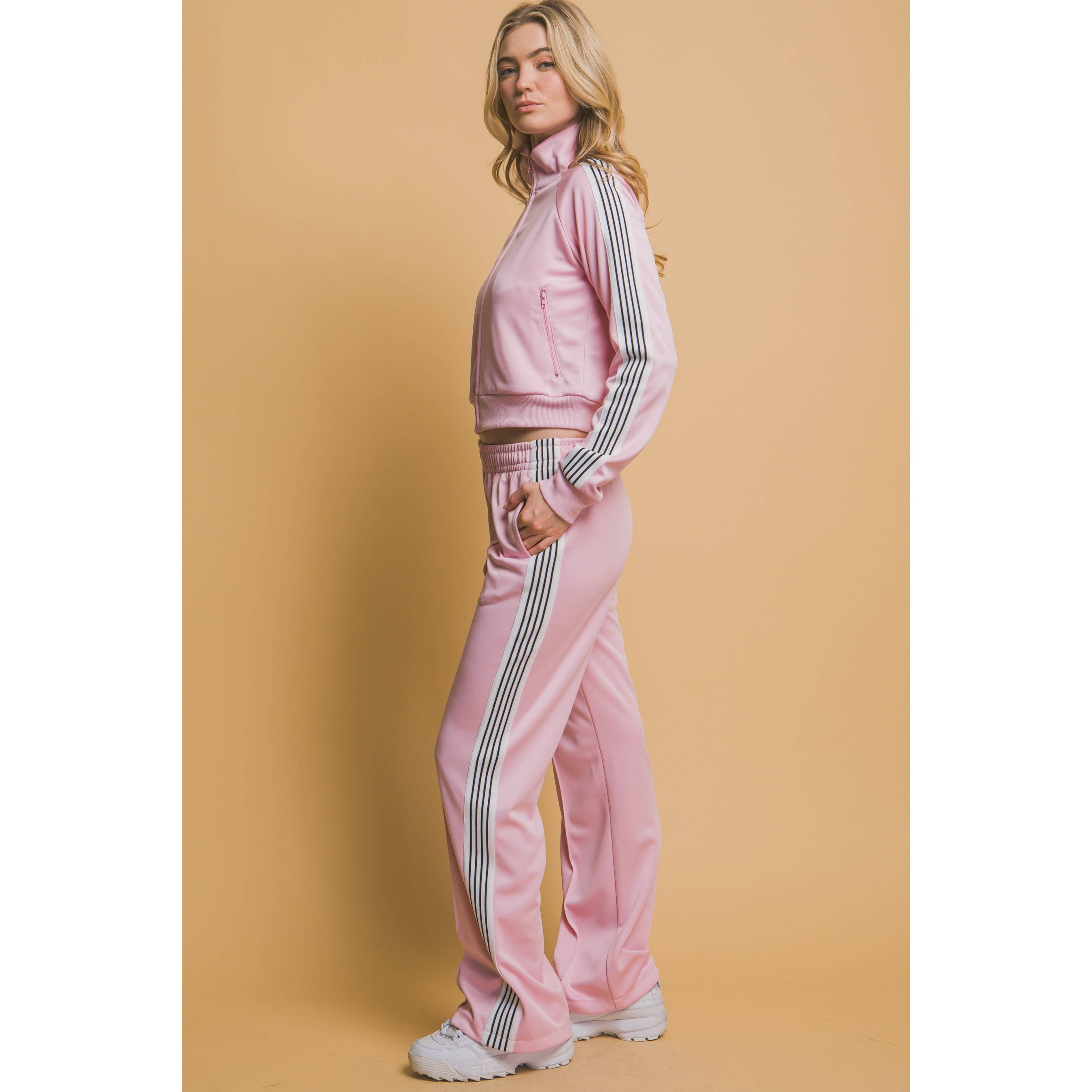 HiteJeans – wholesale Activewear set – Women′s – Trendy side stripe jacket and pants set12